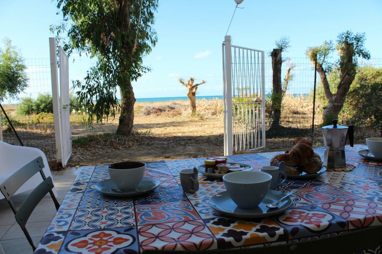 Acquamarina House On The Beach Apartment Alcamo Marina Bagian luar foto