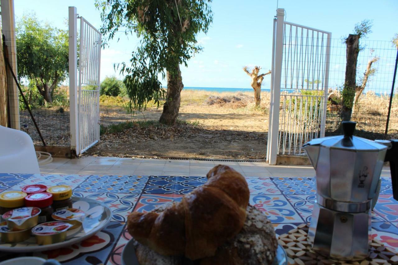 Acquamarina House On The Beach Apartment Alcamo Marina Bagian luar foto